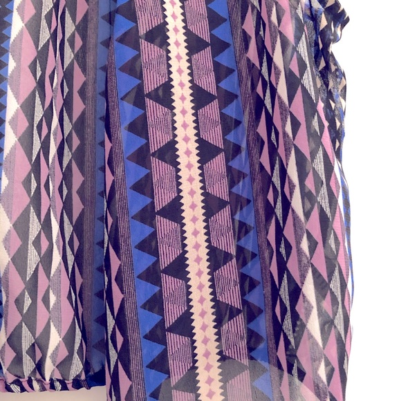 Ardene, sheer sleeveless blouse, size M. - Picture 3 of 5